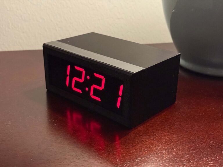 A Raspberry Pi Zero Clock That Sets Itself and Never Drifts