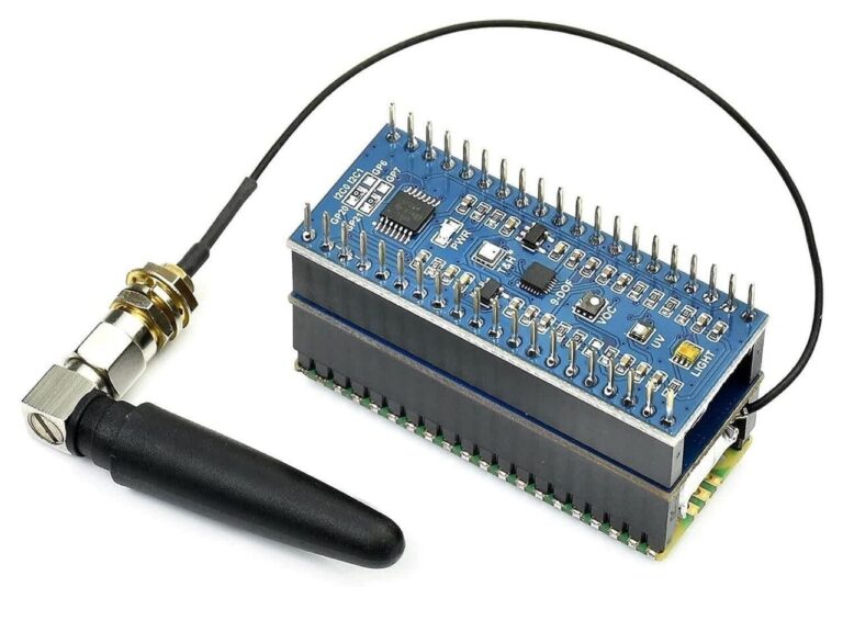 Add LoRa Long-Range Radio to Your Raspberry Pi Pico This Weekend