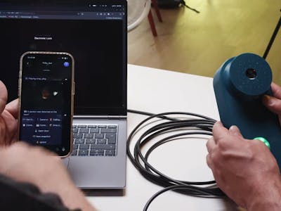 Arduino UNO Q Smart Doorbell Keeps Your Video Off the Cloud