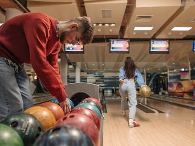ESP32 Bowling Scoring System Beats a $120K Proprietary Quote