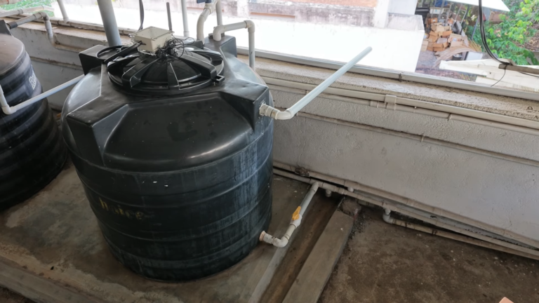 Build an ESP32 Water Tank Controller With an Ultrasonic Sensor
