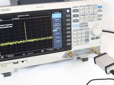 RFGEN44: An Open 4.4GHz RF Signal Generator on a PIC16