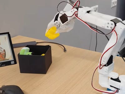 Arduino VENTUNO Q Runs a Vision Model on a Robot Arm