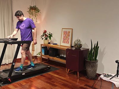 This Arduino Watches a Treadmill With a Webcam to Clock Speed